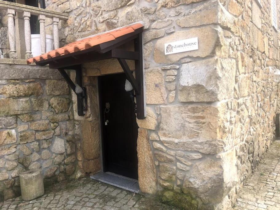 Вілла Stone House Salzedas Екстер'єр фото